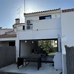 Vivenda Alfamar 2120 - 180m Da *