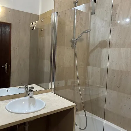 Vivenda Alfamar 2120 - 180m Da Casa de Férias *